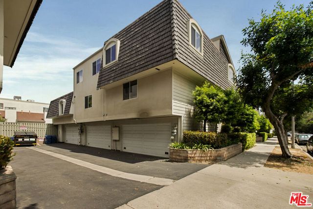 4730 Ben Avenue 11, Valley Village, CA 91607