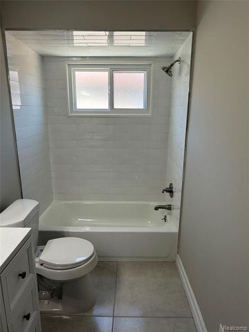 23541 Elmira Street, Saint Clair Shores, MI 48082