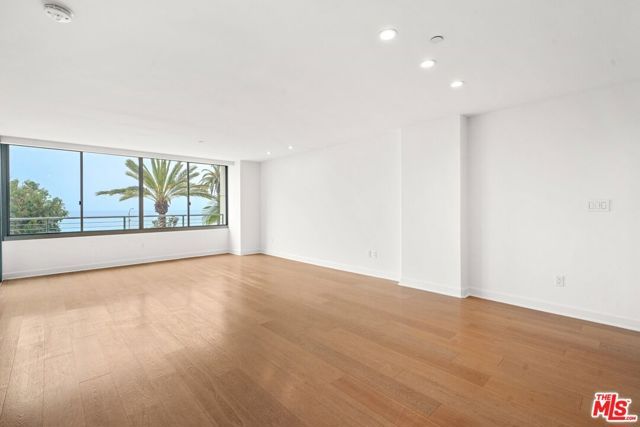 1221 W OCEAN Avenue 306, Santa Monica, CA 90401