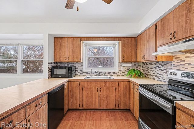 2502 Hutchinson Lane, Mundy Township, MI 48507