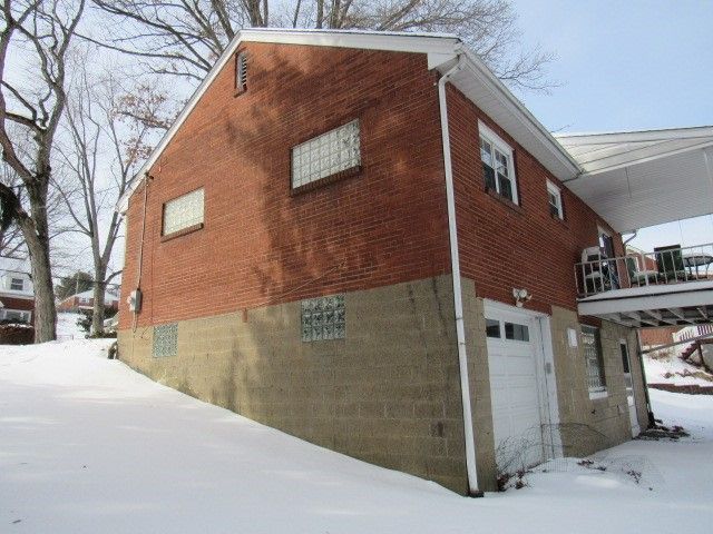 5921 Rodgers Street, Lincoln Place, PA 15207