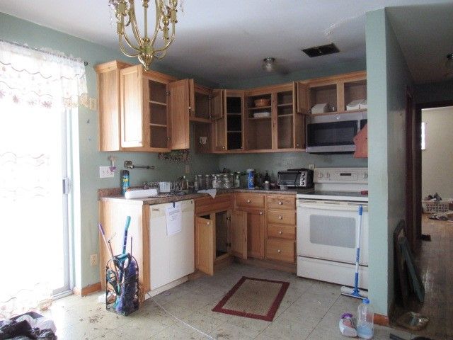 5921 Rodgers Street, Lincoln Place, PA 15207