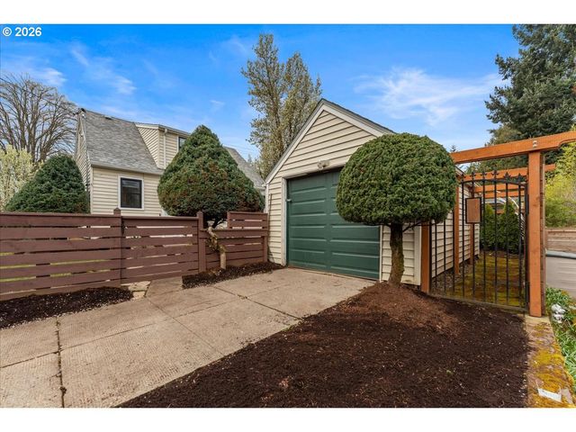 7407 N POLK Ave N, Portland, OR 97203