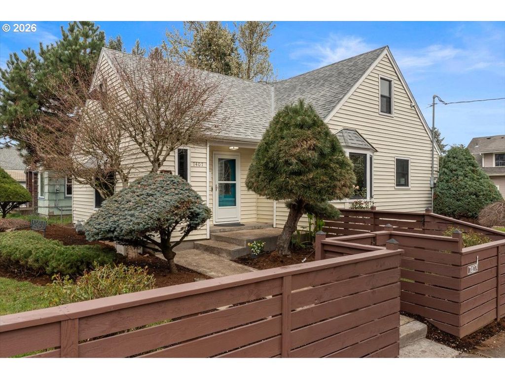 7407 N POLK Ave N, Portland, OR 97203