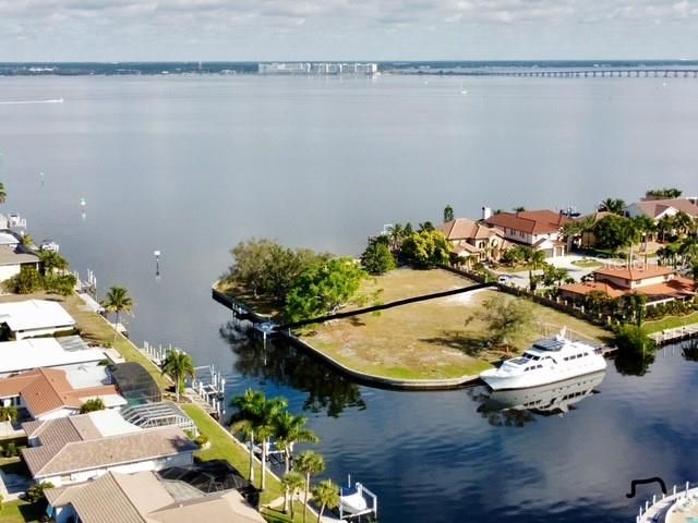 2105 JAMAICA WAY, Punta Gorda, FL 33950