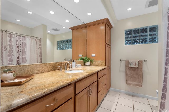 1458 Uluhala Place, Kailua, HI 96734