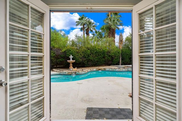 3174 E Cajon Circle, Palm Springs, CA 92264