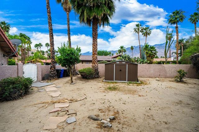 3174 E Cajon Circle, Palm Springs, CA 92264