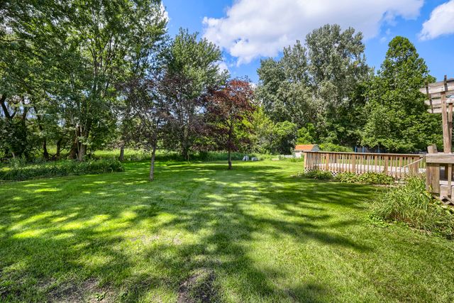 98 Brookside Drive, Elgin, IL 60123