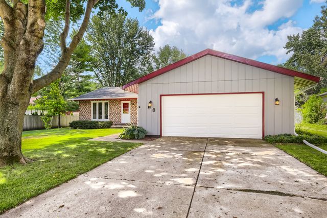 98 Brookside Drive, Elgin, IL 60123