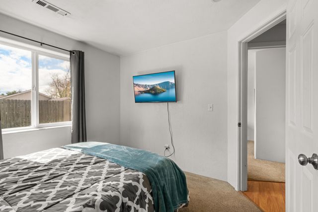 74 Eagle View Drive, Eagle Point, OR 97524