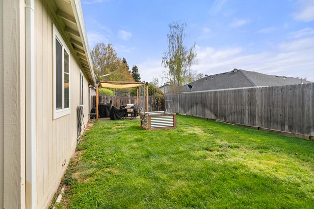 74 Eagle View Drive, Eagle Point, OR 97524