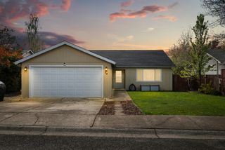 74 Eagle View Drive, Eagle Point, OR 97524