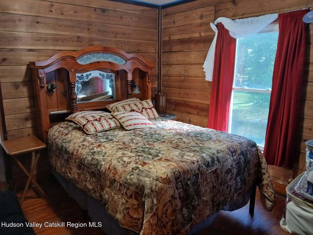 311 N Lake Road, Haines Falls, NY 12436