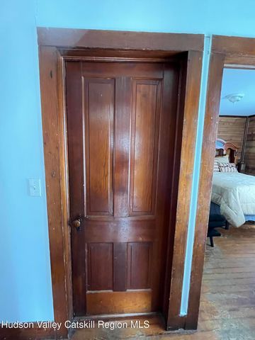 311 N Lake Road, Haines Falls, NY 12436