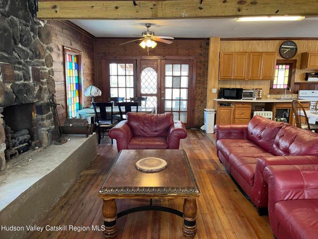 311 N Lake Road, Haines Falls, NY 12436