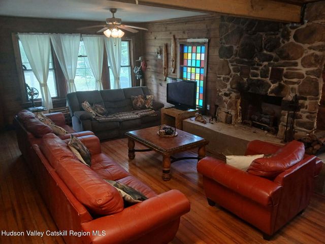 311 N Lake Road, Haines Falls, NY 12436