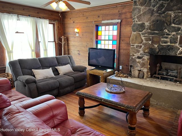 311 N Lake Road, Haines Falls, NY 12436