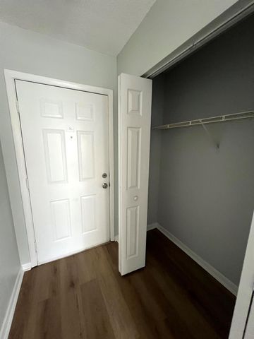 815 W Boynton Beach Boulevard 6-204, Boynton Beach, FL 33426