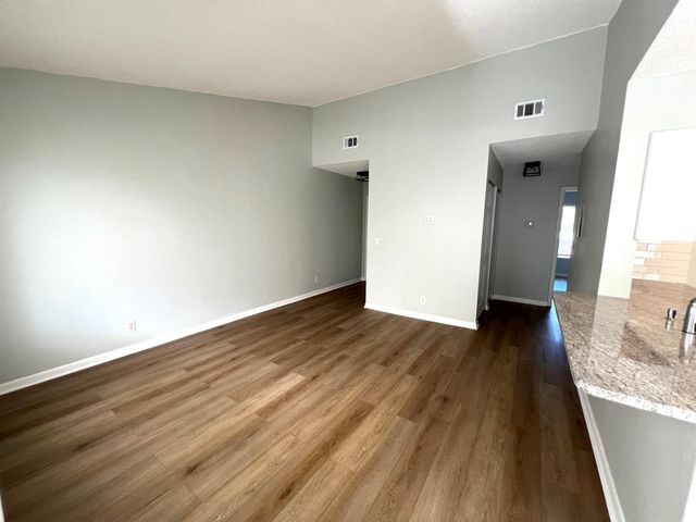 815 W Boynton Beach Boulevard 6-204, Boynton Beach, FL 33426