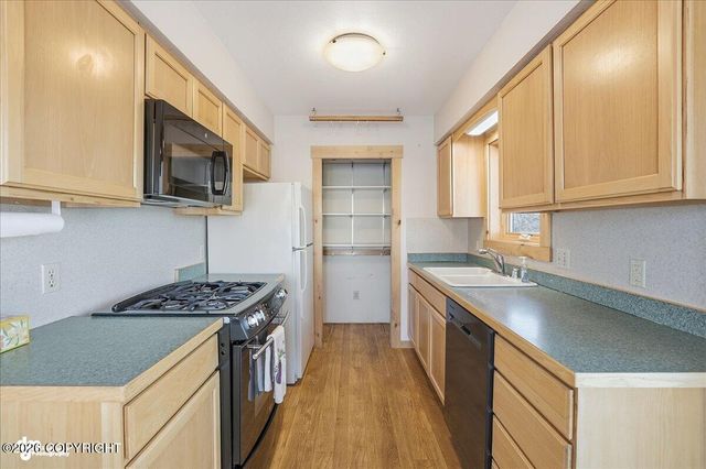 323 W Rockwell Avenue, Soldotna, AK 99669