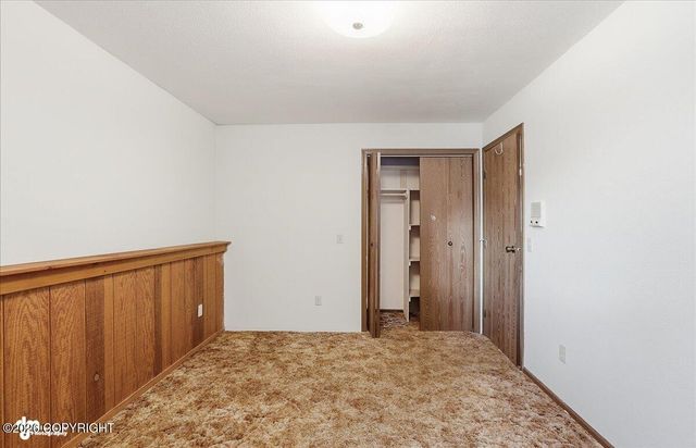 323 W Rockwell Avenue, Soldotna, AK 99669