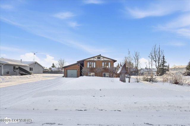 323 W Rockwell Avenue, Soldotna, AK 99669