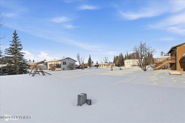 323 W Rockwell Avenue, Soldotna, AK 99669
