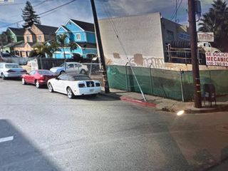 2798 Middlefield Rd, Redwood City, CA 94063