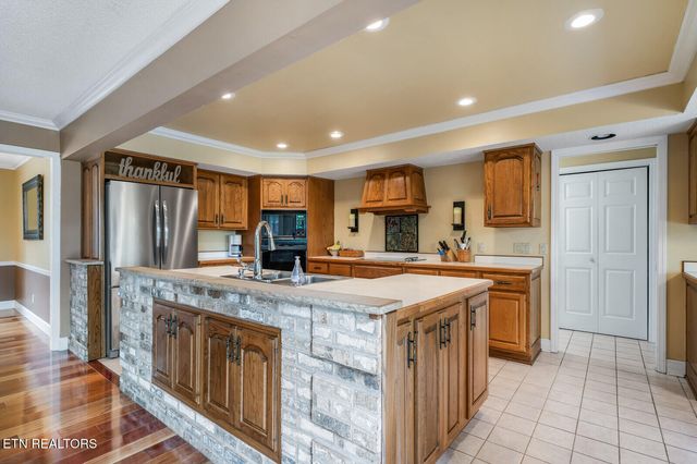 60 Bluff Rd, Crossville, TN 38555