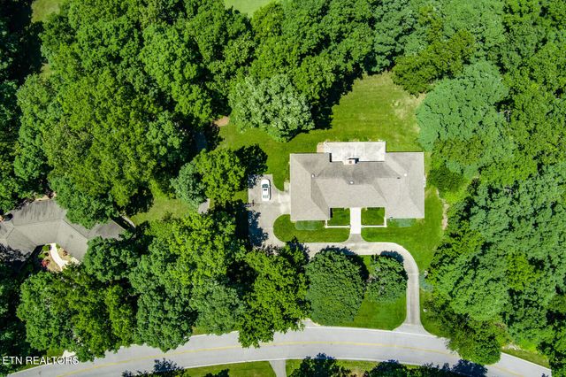 60 Bluff Rd, Crossville, TN 38555