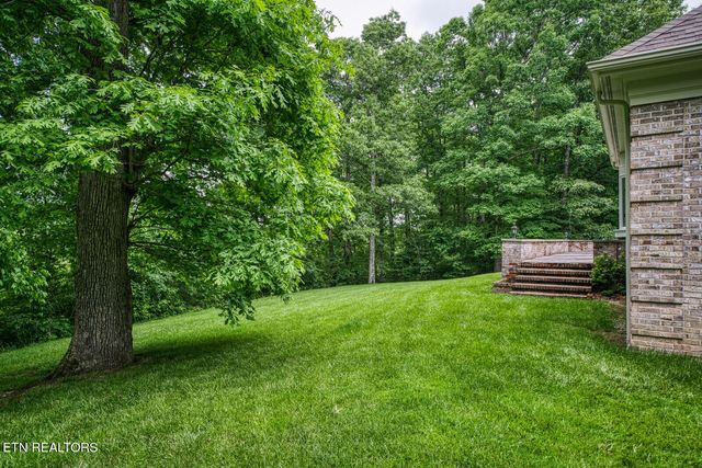 60 Bluff Rd, Crossville, TN 38555