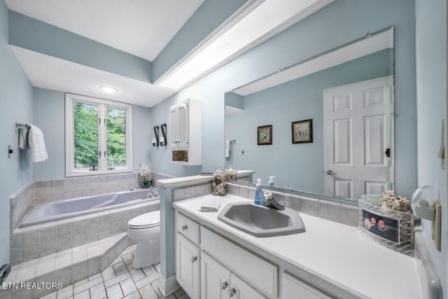 60 Bluff Rd, Crossville, TN 38555