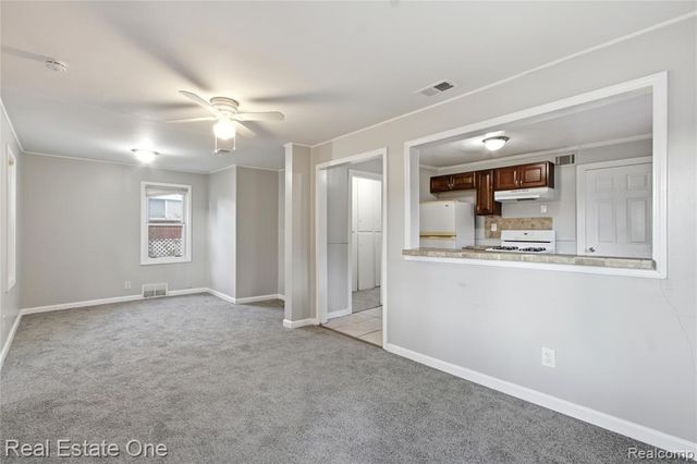 6662 N Gulley Road, Dearborn Heights, MI 48127