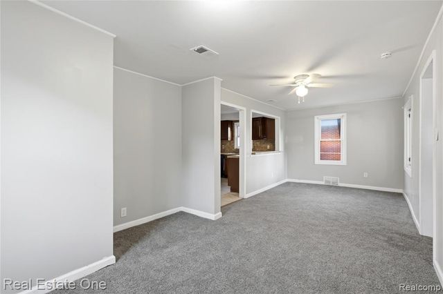 6662 N Gulley Road, Dearborn Heights, MI 48127