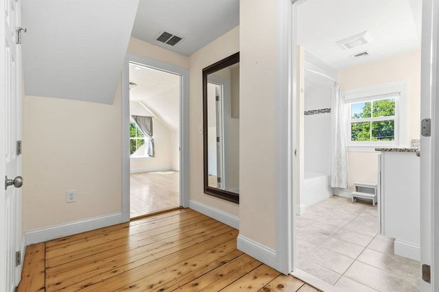 92 Lake Ave, Walpole, MA 02081