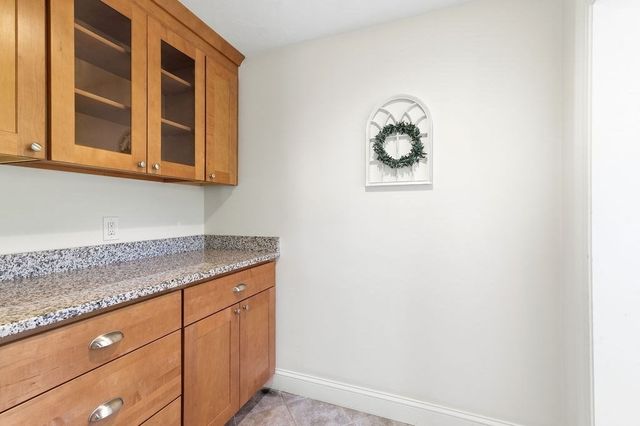 92 Lake Ave, Walpole, MA 02081
