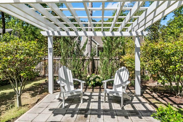 5691 Captain Kidd Rd, Hollywood, SC 29449
