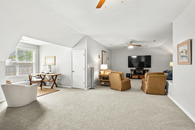 5691 Captain Kidd Rd, Hollywood, SC 29449
