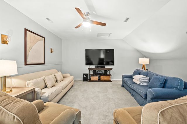 5691 Captain Kidd Rd, Hollywood, SC 29449