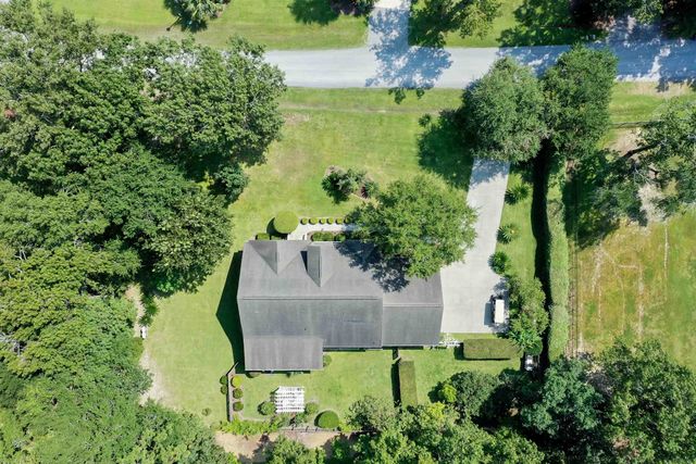 5691 Captain Kidd Rd, Hollywood, SC 29449