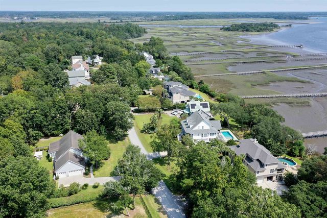 5691 Captain Kidd Rd, Hollywood, SC 29449