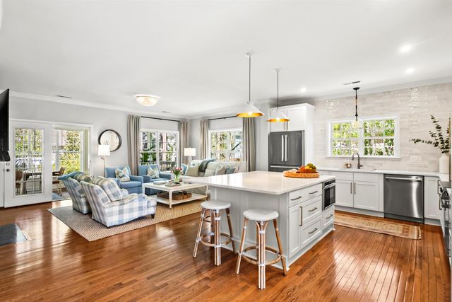 5691 Captain Kidd Rd, Hollywood, SC 29449