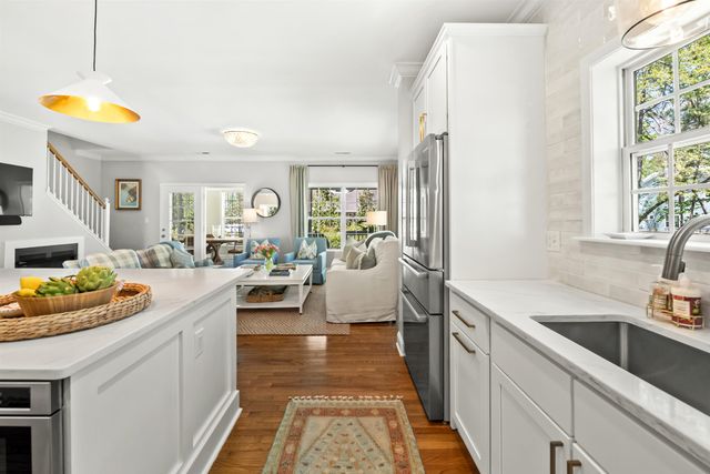 5691 Captain Kidd Rd, Hollywood, SC 29449