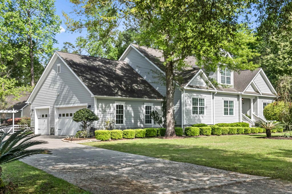 5691 Captain Kidd Rd, Hollywood, SC 29449