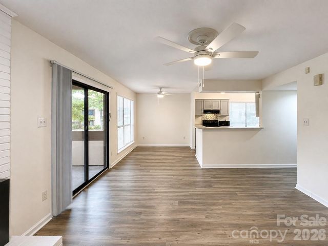 7220 Winery Lane, Charlotte, NC 28227