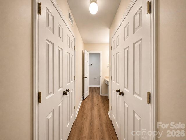 7220 Winery Lane, Charlotte, NC 28227