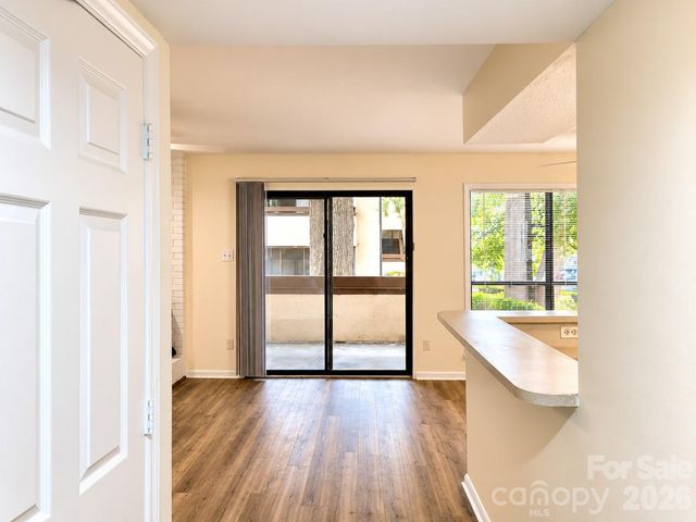 7220 Winery Lane, Charlotte, NC 28227