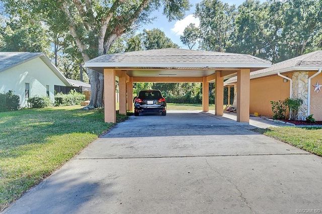 8844 E ROSEMONT STREET, Inverness, FL 34450