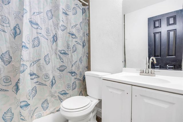 1213 NW 6th Ct, Fort Lauderdale, FL 33311